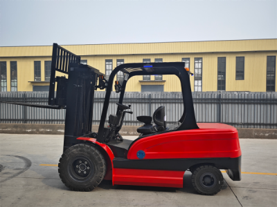 electric forklift