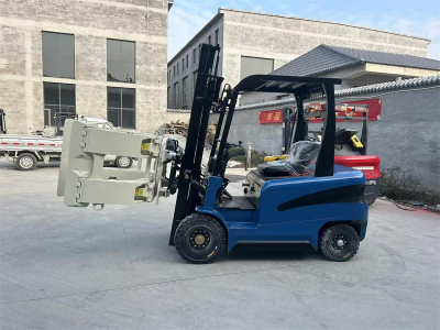 elektryczny wózek widłowy