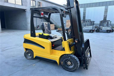 electric forklift