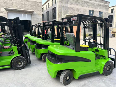 electric forklift