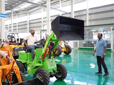 elektrikli yükleyici