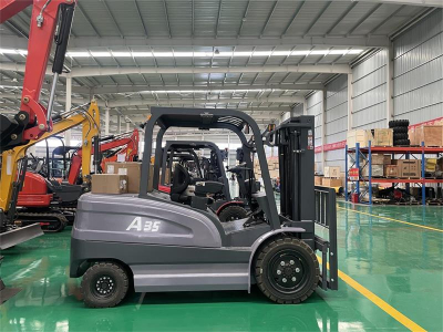 electric forklift