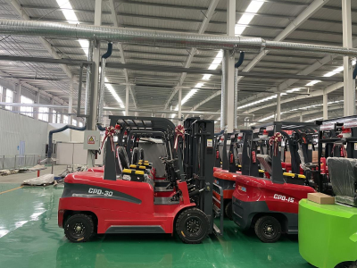 electric forklift