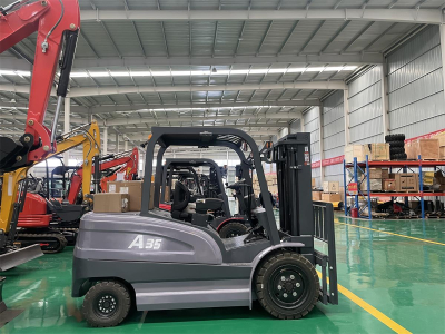 electric forklift