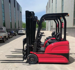 electric forklift